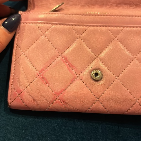 Chanel Pink Quilted Wallet - Picture 5 of 15